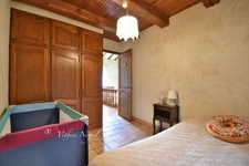 A vendre : Superbe maison de 150 m2 à Mouriès, sur 4500 m2 de terrain.