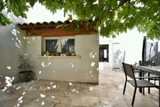 Maison de village rénovée à vendre à MOURIES (13)