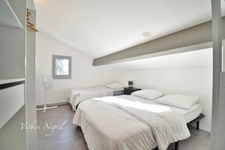 Appartement en résidence sécurisé avec piscine à MOURIES (13)