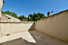 Maison à vendre 3 chambres, AUREILLE (13)