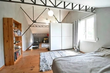 Propriété à vendre 8 pièces et annexe  MOURIES (13)
