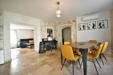 Maison de village rénovée à vendre à MOURIES (13)