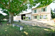 Propriété à vendre 8 pièces et annexe  MOURIES (13)