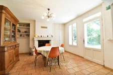 Propriété à vendre 8 pièces et annexe  MOURIES (13)