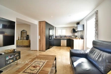 Maison de village rénovée à vendre à MOURIES (13)