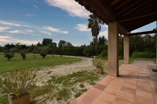 A vendre : Superbe maison de 150 m2 à Mouriès, sur 4500 m2 de terrain.