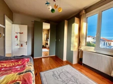 ROANNE (42)Maison de 152m², terrain de 638m²,  6 pièces dont  3 chambres  