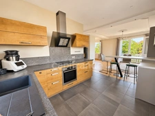 ROANNE – 152 m² – 3 chambres – beaux volumes – jardin