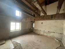 SAINT MARTIN D'ESTREAUX MAISON en PIERRE - 5 pièces - A rénover