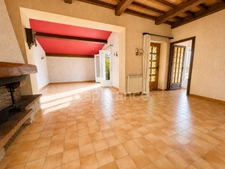 Maison à vendre à OUCHES 4 chambres 128m2 sur 1504m2 de terrain - dependance de 45m2 au sol