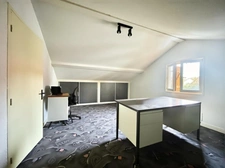 Dépôt / Local professionnel 180M2 – Roanne