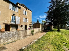 Saint-Pierre-la-Noaille (42)Grande maison avec jardin de 3 610 m² et accès privé à la Véloire – Idéal famille ou projet gîte