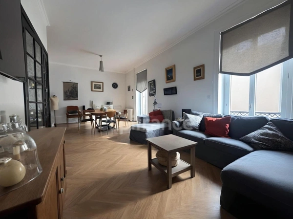 Maison de caractère – Hyper centre Roanne – 4 chambres – 189 m² 