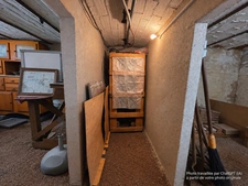 ROANNE – MAISONNETTE DE 49,50 M² – 1 CHAMBRE – COUR D’ENVIRON 200 M² ET DÉPENDANCES