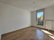 DIJON - APPARTEMENT 3 PIECES - 65m² - TERRASSE
