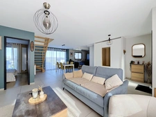 INDRE ET LOIRE, MONNAIE 10 KMS DE Tours, maison de 120 m2 avec jardin, 3 chambres et bureau 