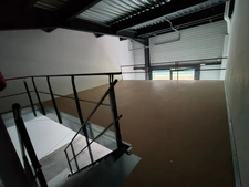 (37) TOURS NORD - ST CYR SUR LOIRE (Proche Rocade et Centre Commercial Auchan)local commercial, bureau ou entrepôt de stockage 