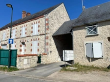 Maison-Appartement à vendre 4 pièces -Lailly En Val proche Beaugency et de Mer entre Blois et Orleans.