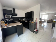 Maison-Appartement à vendre 4 pièces -Lailly En Val proche Beaugency et de Mer entre Blois et Orleans.