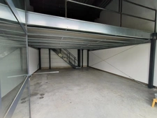 (37) TOURS NORD - ST CYR SUR LOIRE (Proche Rocade et Centre Commercial Auchan)local commercial, bureau ou entrepôt de stockage 