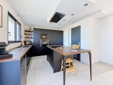 INDRE ET LOIRE, MONNAIE 10 KMS DE Tours, maison de 120 m2 avec jardin, 3 chambres et bureau 