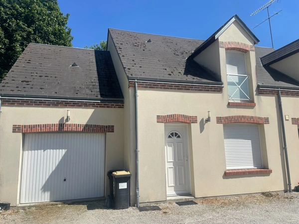 Maison-Appartement à vendre 4 pièces -Lailly En Val proche Beaugency et de Mer entre Blois et Orleans.