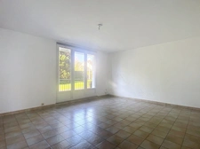 Indre et Loire, Tours nord, dans quartier calme, T2 avec cave et place de parking 