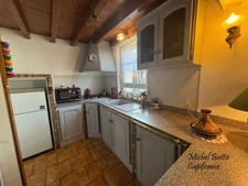 MAISON DE VILLE au calme avec terrasse privative, cour fermée et garage