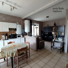 VENTE - VIAGER OCCUPE – MAISON P3 de 76 m² avec jardin et terrasse ROZIER EN DONZY (42)