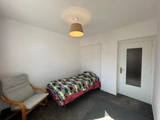 Appartement lumineux avec balcon, garage et cave – Secteur Carnot à Saint-Étienne (42)