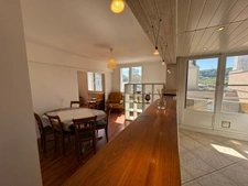 Appartement lumineux avec balcon, garage et cave – Secteur Carnot à Saint-Étienne (42)