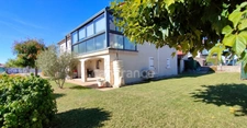 VEAUCHE – Belle maison familiale d'environ 130 m² sur 1050 m² de terrain clos et arboré