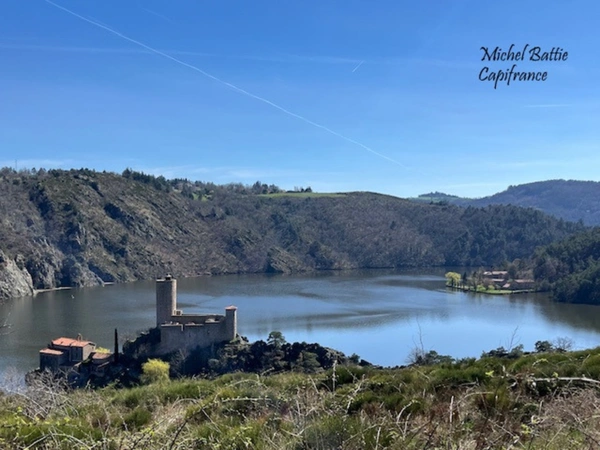 Maison familiale avec vue imprenable  SAINT VICTOR SUR LOIRE (42)