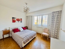 Appartement à vendre 5 pièces MARSEILLE 9EME ARRONDISSEMENT, avec terrasse, balcon, vue dégagée. cave. Stationnements libres et possibilité box