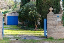 Maison à vendre 5 pièces AIX EN PROVENCE (13) de 150m2, terrain de 1630m2 piscineable. Garage + espace stationnement. Résidence arborée et sécurisée.