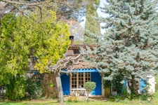 Maison à vendre 5 pièces AIX EN PROVENCE (13) de 150m2, terrain de 1630m2 piscineable. Garage + espace stationnement. Résidence arborée et sécurisée.