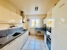 Appartement à vendre 5 pièces MARSEILLE 9EME ARRONDISSEMENT, avec terrasse, balcon, vue dégagée. cave. Stationnements libres et possibilité box