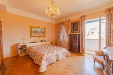 MARSEILLE 8ᵉ – RUE PARADIS | APPARTEMENT DE CARACTÈRE AVEC BALCONS, GARAGE EN OPTION