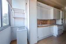 MARSEILLE 8ᵉ – RUE PARADIS | APPARTEMENT DE CARACTÈRE AVEC BALCONS, GARAGE EN OPTION