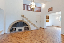 Maison à vendre 5 pièces AIX EN PROVENCE (13) de 150m², terrain de 1630m² piscineable. Garage + espace stationnement. Résidence arborée et sécurisée.