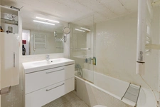 Marseille 1er – Place aux Huiles- Appartement de caractère de 111 m² au cœur du Vieux-Port.