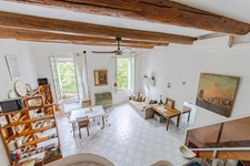 Marseille 1er – Place aux Huiles- Appartement de caractère de 111 m² au cœur du Vieux-Port.