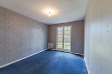 Maison à vendre 5 pièces AIX EN PROVENCE (13) de 150m2, terrain de 1630m2 piscineable. Garage + espace stationnement. Résidence arborée et sécurisée.