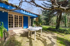 Maison à vendre 5 pièces AIX EN PROVENCE (13) de 150m2, terrain de 1630m2 piscineable. Garage + espace stationnement. Résidence arborée et sécurisée.