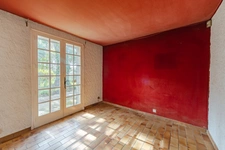 Maison à vendre 5 pièces AIX EN PROVENCE (13) de 150m2, terrain de 1630m2 piscineable. Garage + espace stationnement. Résidence arborée et sécurisée.