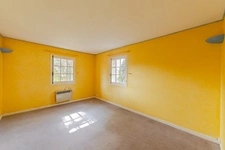 Maison à vendre 5 pièces AIX EN PROVENCE (13) de 150m2, terrain de 1630m2 piscineable. Garage + espace stationnement. Résidence arborée et sécurisée.