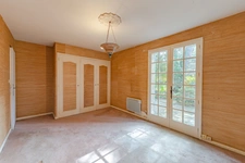 Maison à vendre 5 pièces AIX EN PROVENCE (13) de 150m2, terrain de 1630m2 piscineable. Garage + espace stationnement. Résidence arborée et sécurisée.