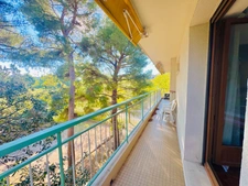 Appartement à vendre 5 pièces MARSEILLE 9EME ARRONDISSEMENT, avec terrasse, balcon, vue dégagée. cave. Stationnements libres et possibilité box