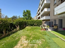 3-room apartment on the ground floor with 108 m² of outdoor space, south-west facing, parking and secure residence, Marseille 13th arrondissement (13)