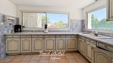Family home with potential for extension. Two dwellings, one purchase: ideal for families or investment – Quiet & Unobstructed views – Marseille 13th arrondissement, Les Mourets 